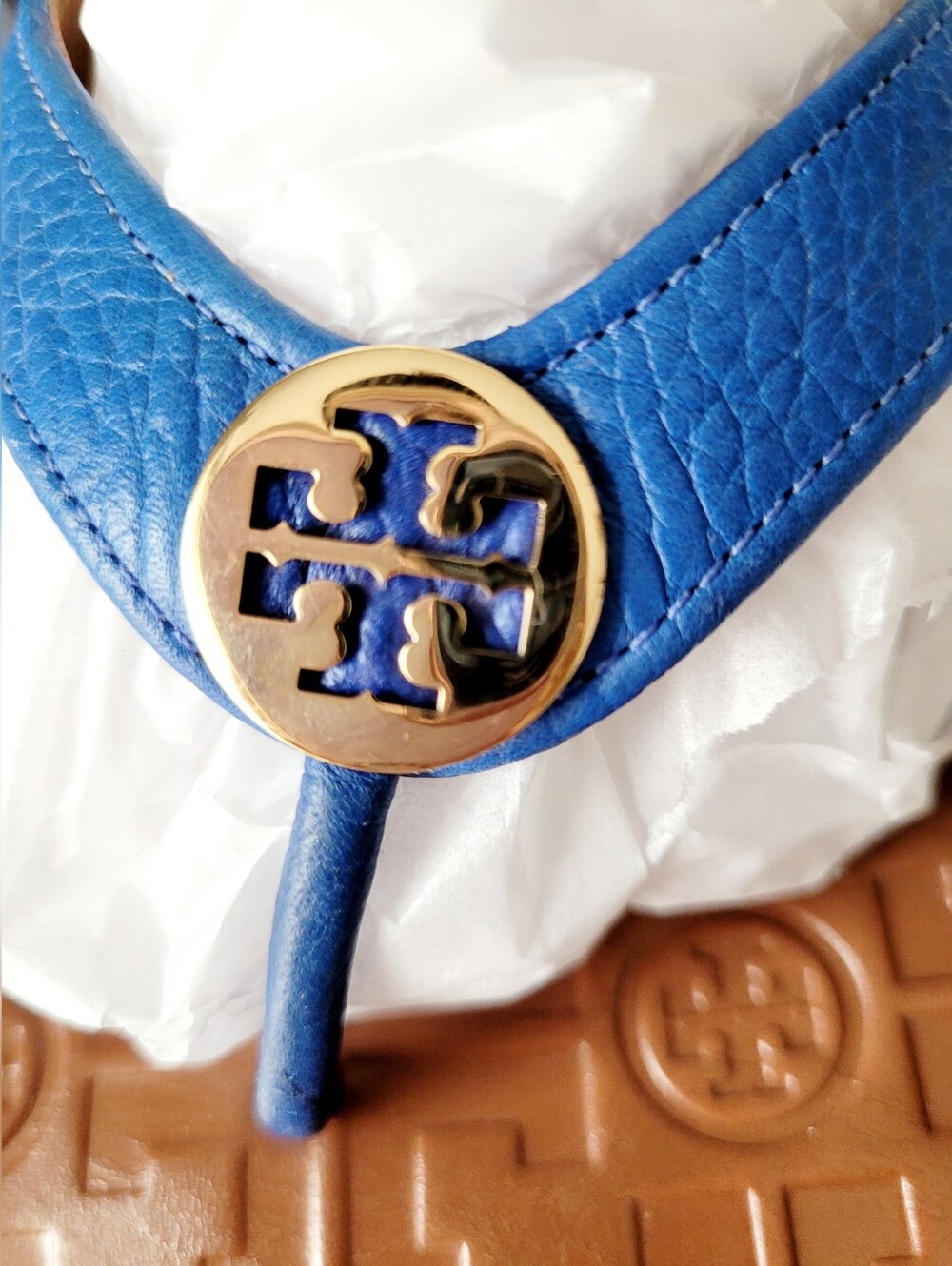 Tory Burch Thora Electric Blue Leather Thong Sandals with Logo Accent US 9 - Picture 12 of 16